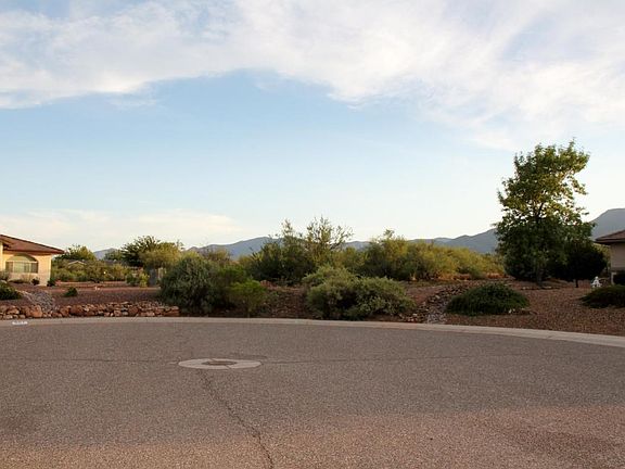 2nd image of 958 Tierra Verde Cir