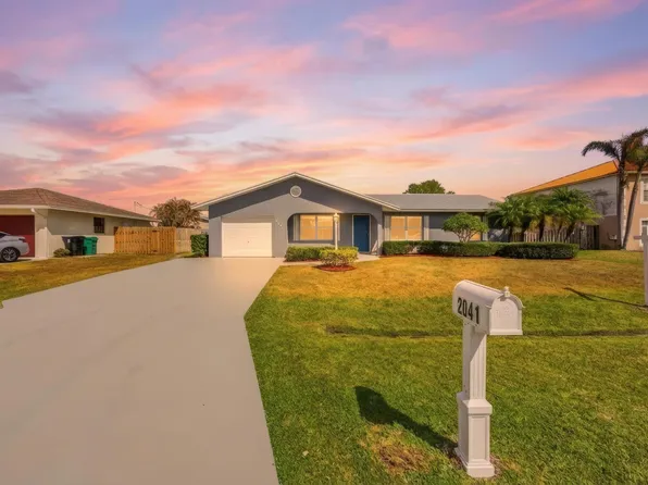 2041 SW Gemini Lane, Port St Lucie, FL 34984