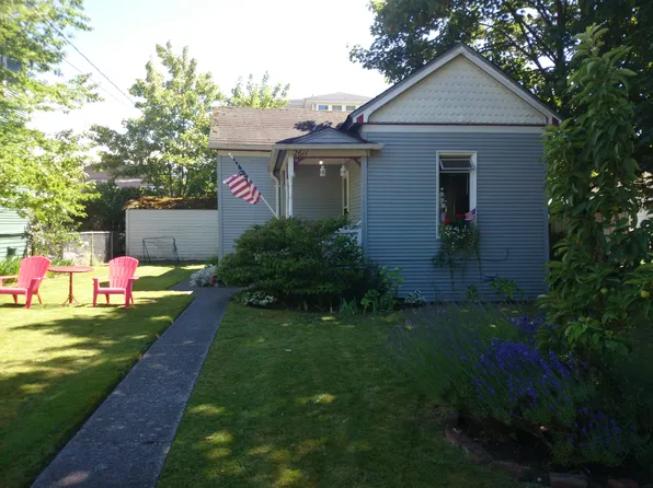 2611 NW 60th St, Seattle, WA 98107