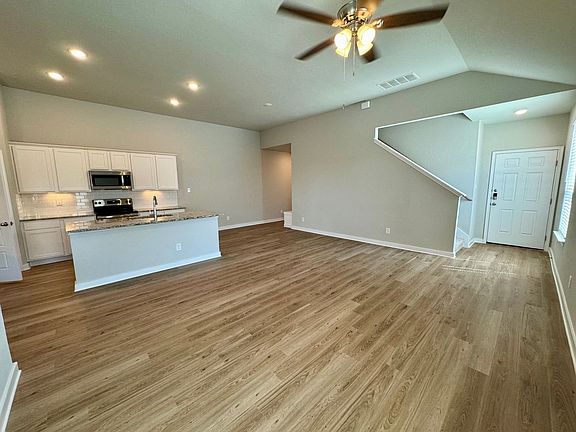4th image of 327 Cross Barn Blvd Unit A
