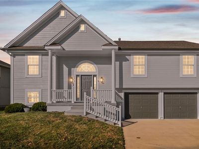 1210 NW Walnut Ct, Grain Valley, MO, 64029