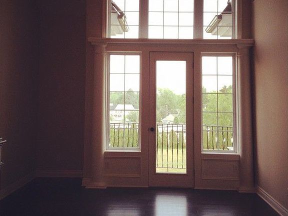 3rd image of 730 Penniman Ave APT 302