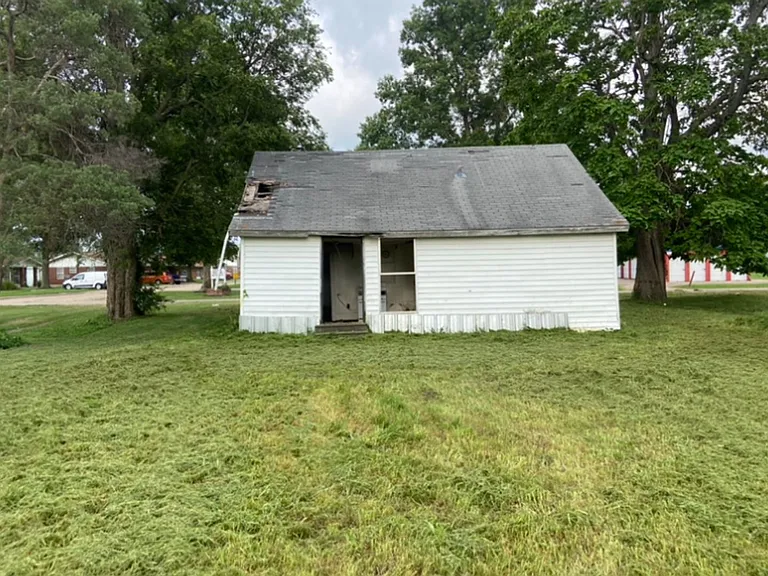 301 N Lunbeck Ave — Photo 4