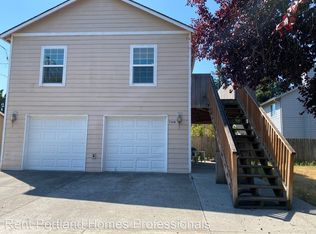 706 SE 174th Ave UNIT B, Portland, OR 97233