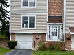 2238 Clifton Pl, Hoffman Estates, IL 60169