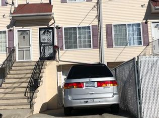 67 Broad St, Staten Island, NY 10304