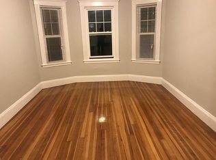 5 W Bellflower St #3, Dorchester, MA 02125