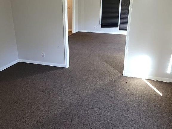 5th image of 2152 Belmont Ave