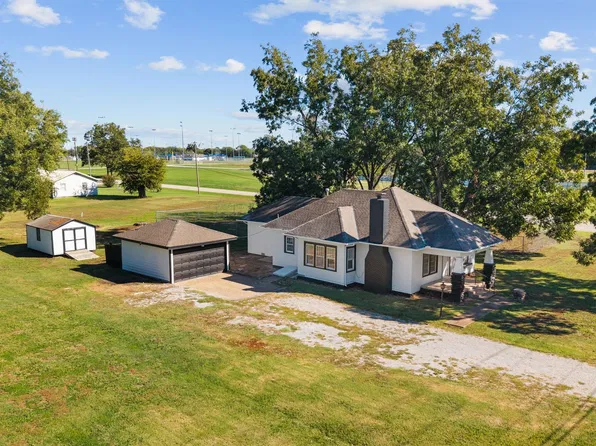 2520 E Tuxedo Blvd, Bartlesville, OK 74006