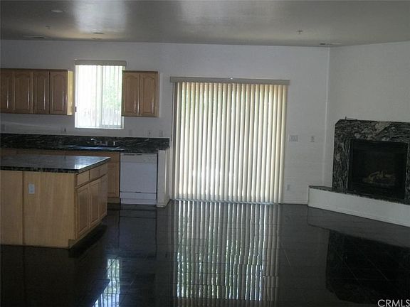 3rd image of 7841 Oleander Ave