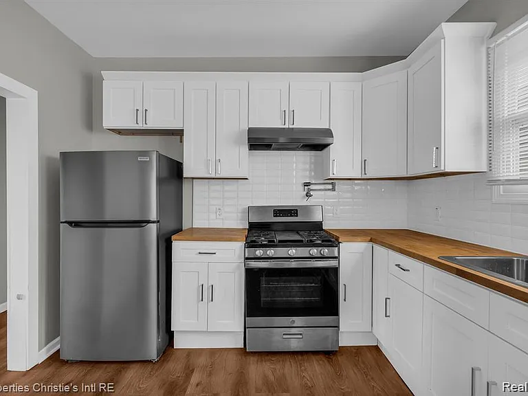 2508 Clairmount St — Photo 12