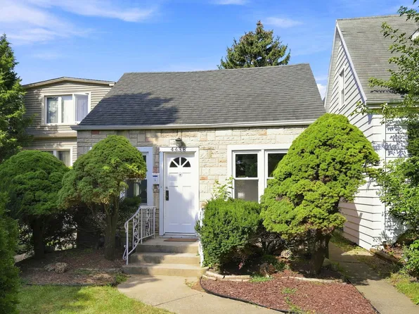 4438 N Narragansett Ave, Harwood Heights, IL 60706