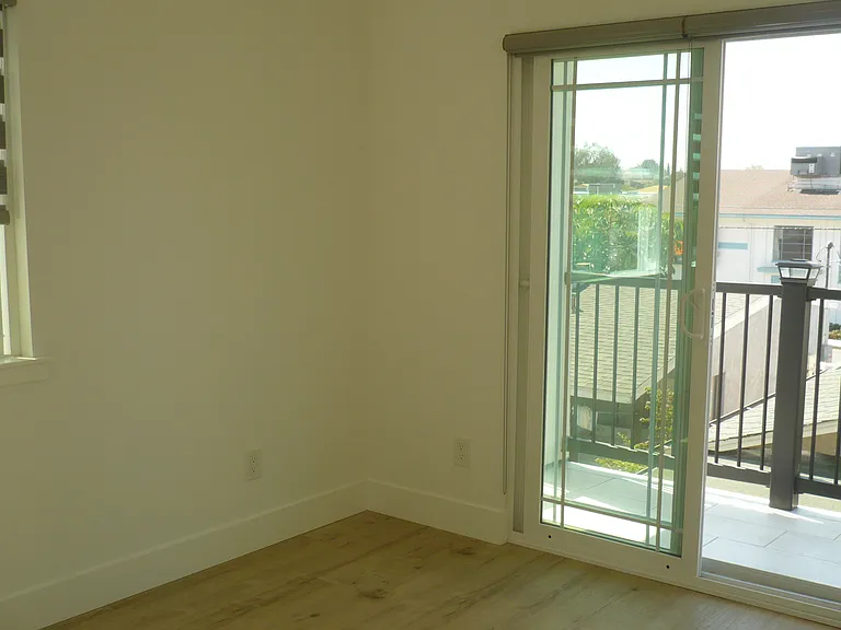 5312 Maple St — Photo 17