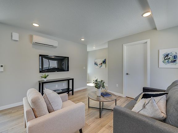 2nd image of 8527 N Saint Louis Ave #8533