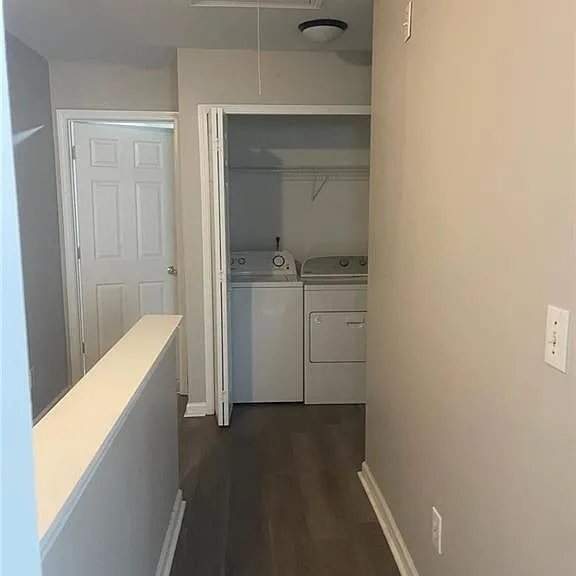 1736 Devon Dr SW — Photo 23