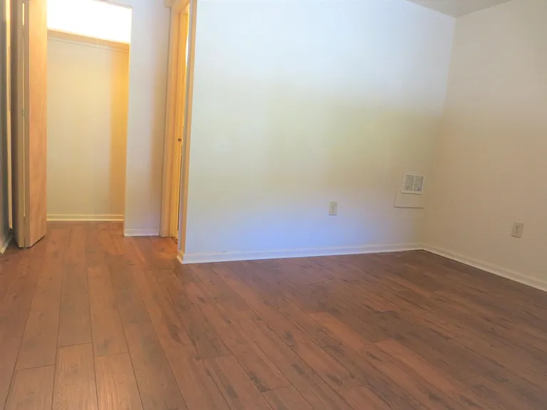 6350 Forward Ave #14 — Photo 55