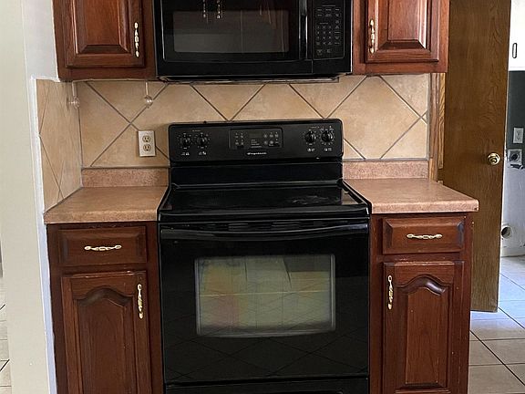 4th image of 710 E Millett Ave