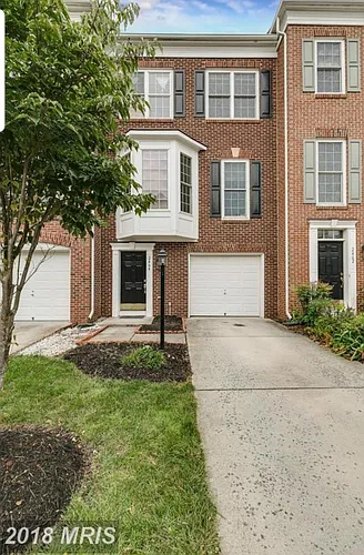2464 Acorn Hollow Ln Photo 1
