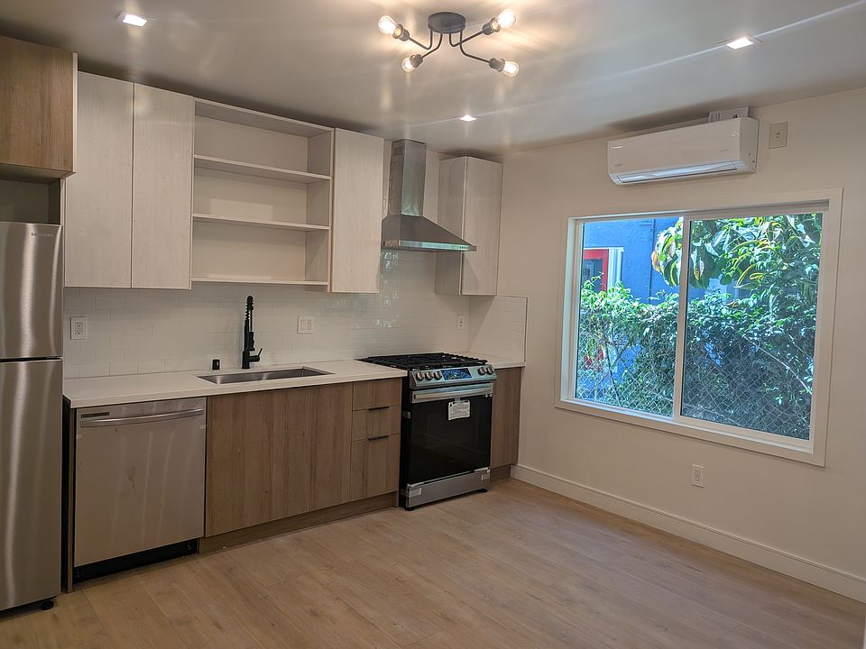 1st image of 1125 Lodi Pl #1129-3/4