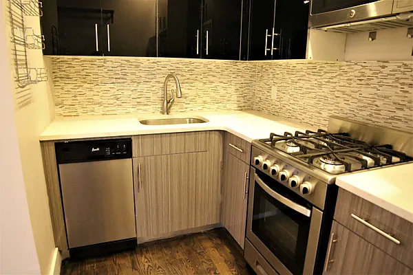 Rented by Brooklyn Blocks Real Estate | media 23