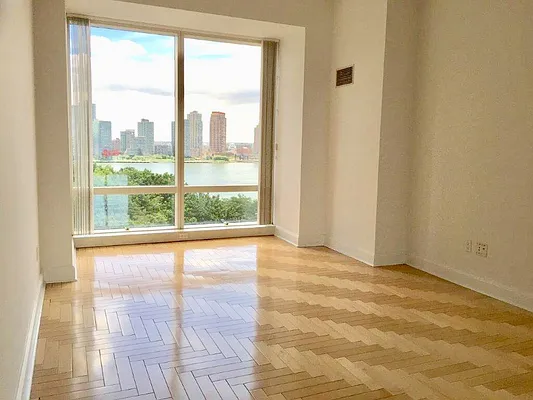 Rented by T&T Real Estate | media 16