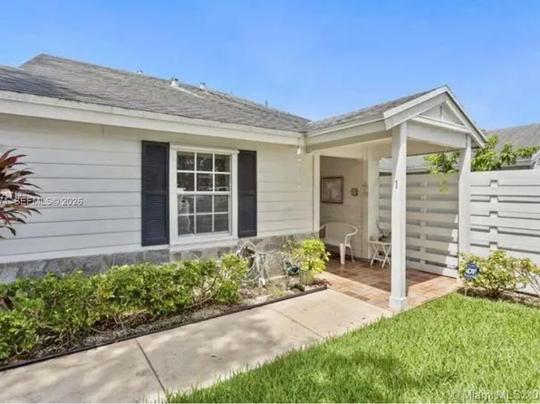 13705 SW 149th Circle Ln #157, Miami, FL 33186