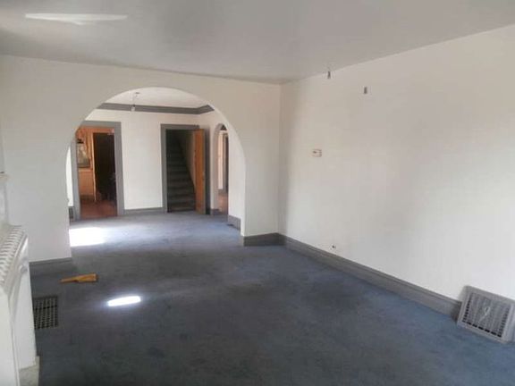 3rd image of 13918 S Edbrooke Ave