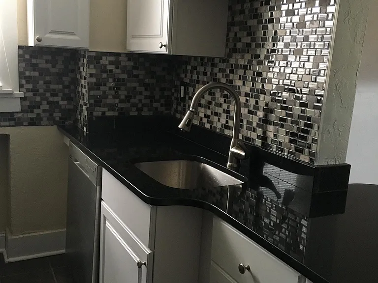114 S Negley Ave #5 — Photo 4