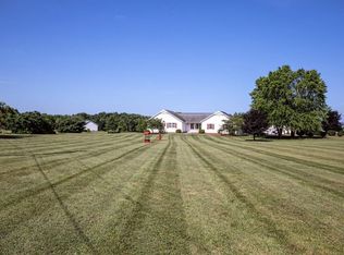 10653 Cross Station Rd, Girard, PA 16417