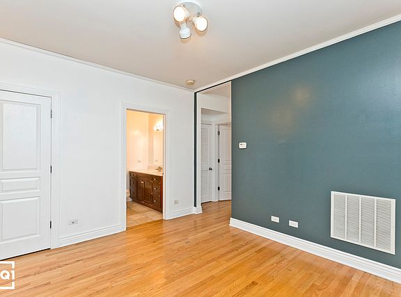 4th image of 1449 W Victoria St APT 2A