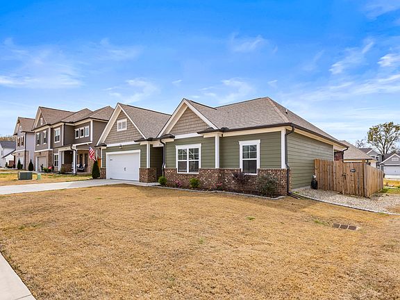 2nd image of 231 Winchester Dr