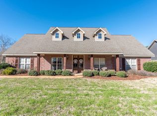 107 Oakmont Rd, Starkville, MS 39759