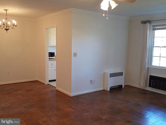 5th image of 175 Talbott St #175
