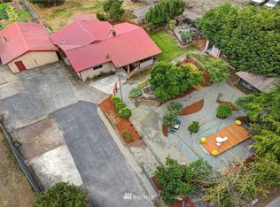 18505 SE May Valley Rd, Issaquah, WA 98027