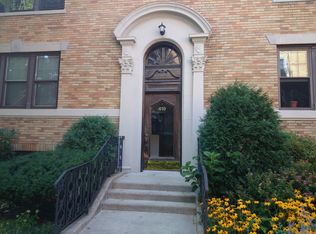 419 Washington St APT 1, Brookline, MA 02446