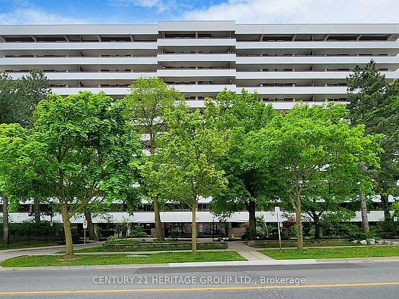 2nd image of 1 Royal Orchard Blvd #403