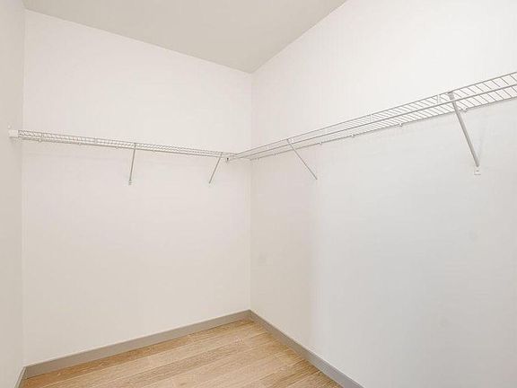 4th image of 400 Herron Dr #312