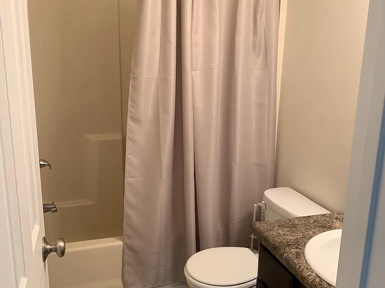 2421 Depauw Dr — Photo 10