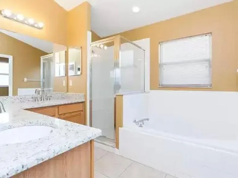 10828 Goldfish Cir — Photo 6