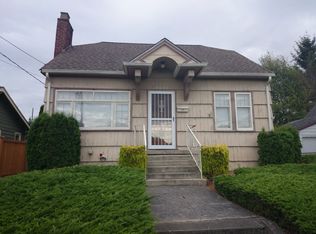 3232 42nd Ave SW, Seattle, WA 98116