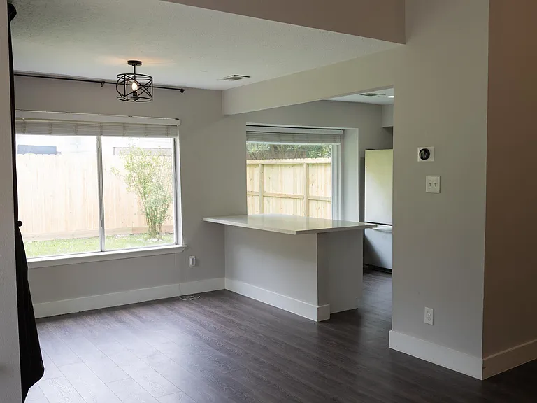 1204 Osborne Dr — Photo 8