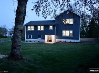 3 Cambridge Rd, East Hanover, NJ 07936