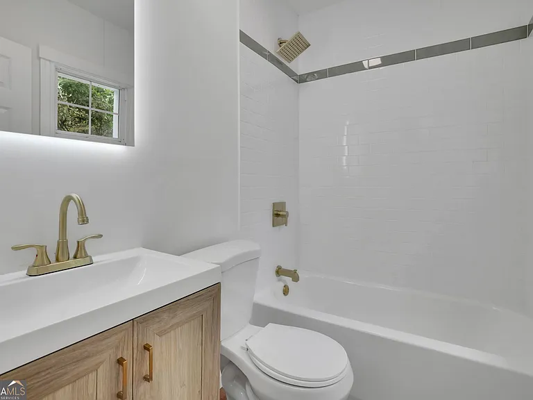 808 S Park Dr SE — Photo 24