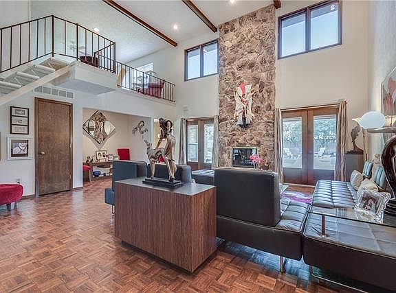 4th image of 520 Cashmere Dr