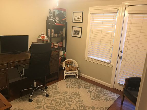 4th image of 392 Hull Ave
