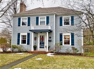 112 Harvington Dr, Rochester, NY 14617