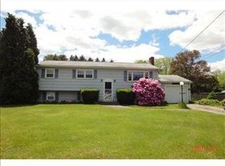 71 King Phillip Ln, Hanover, MA 02339