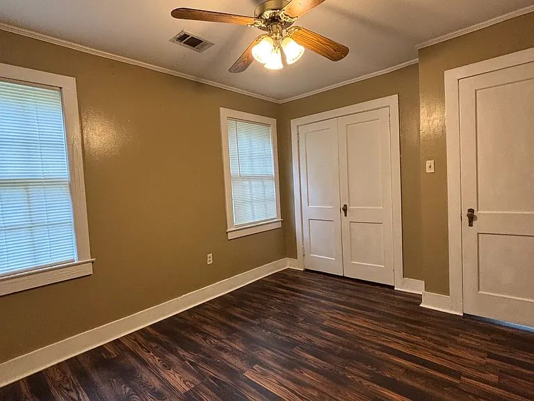 128 Autumn Dr — Photo 4