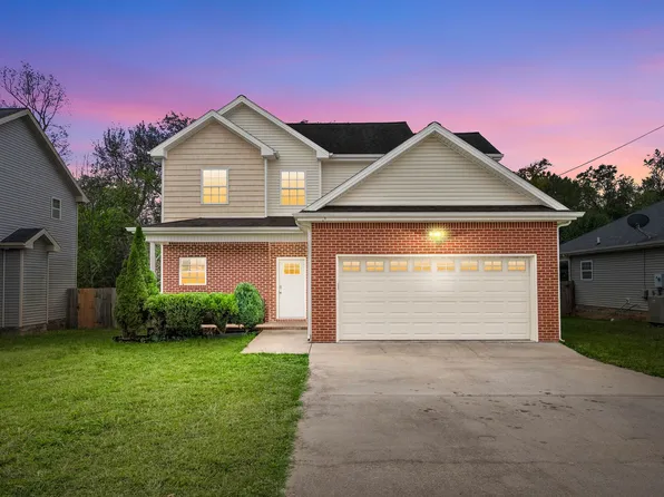 213 Azalea Dr, Oak Grove, KY 42262