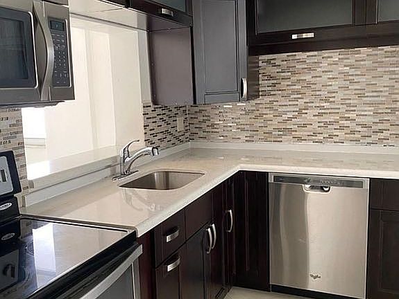 5th image of 3660 NE 166th St APT 115